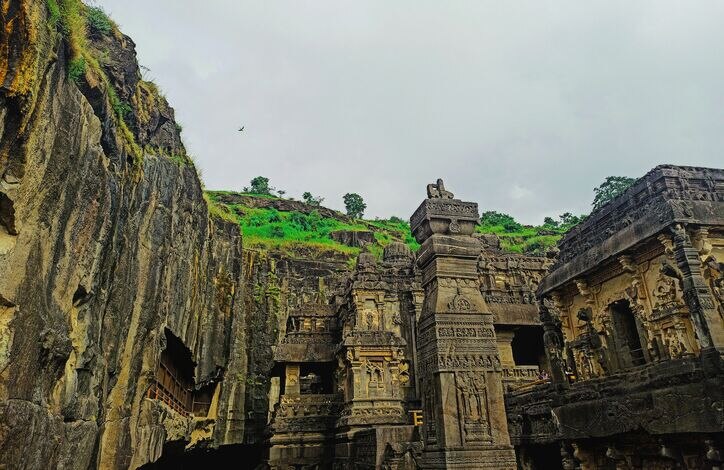 Kailasha temple of Ellora, 5 ancient indian temples that defy explanation